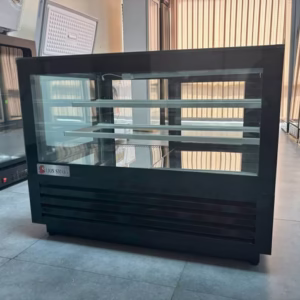 شو کیک لاین اسمارت ۹۰ سانت – ویترین سرد کیک و دسر با بدنه استیل و شیشه شفاف